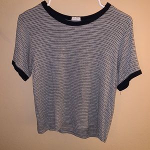 Brandy Melville t-shirt